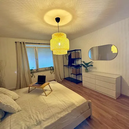 Stadtnahe 2-zimmer-wohnung In *